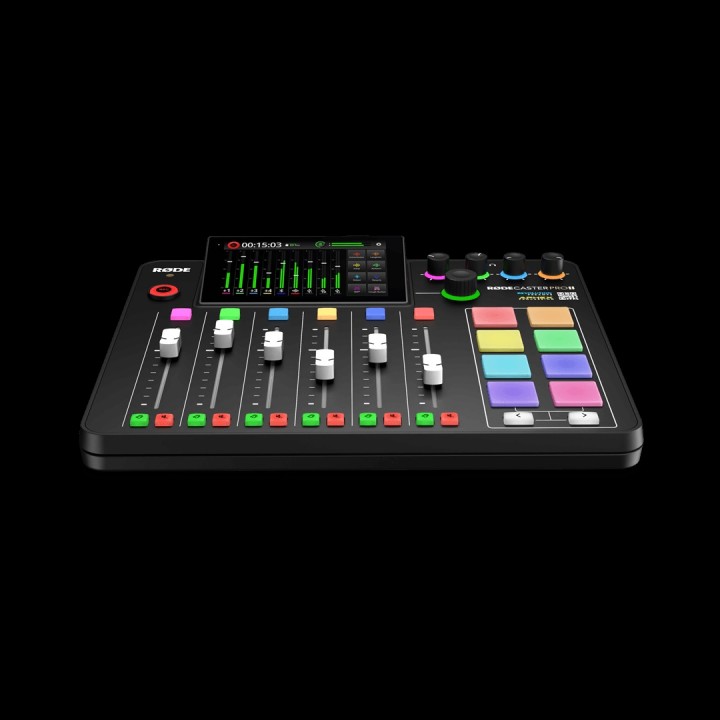 Der RØDECaster Pro II™ Podcast Production Studio